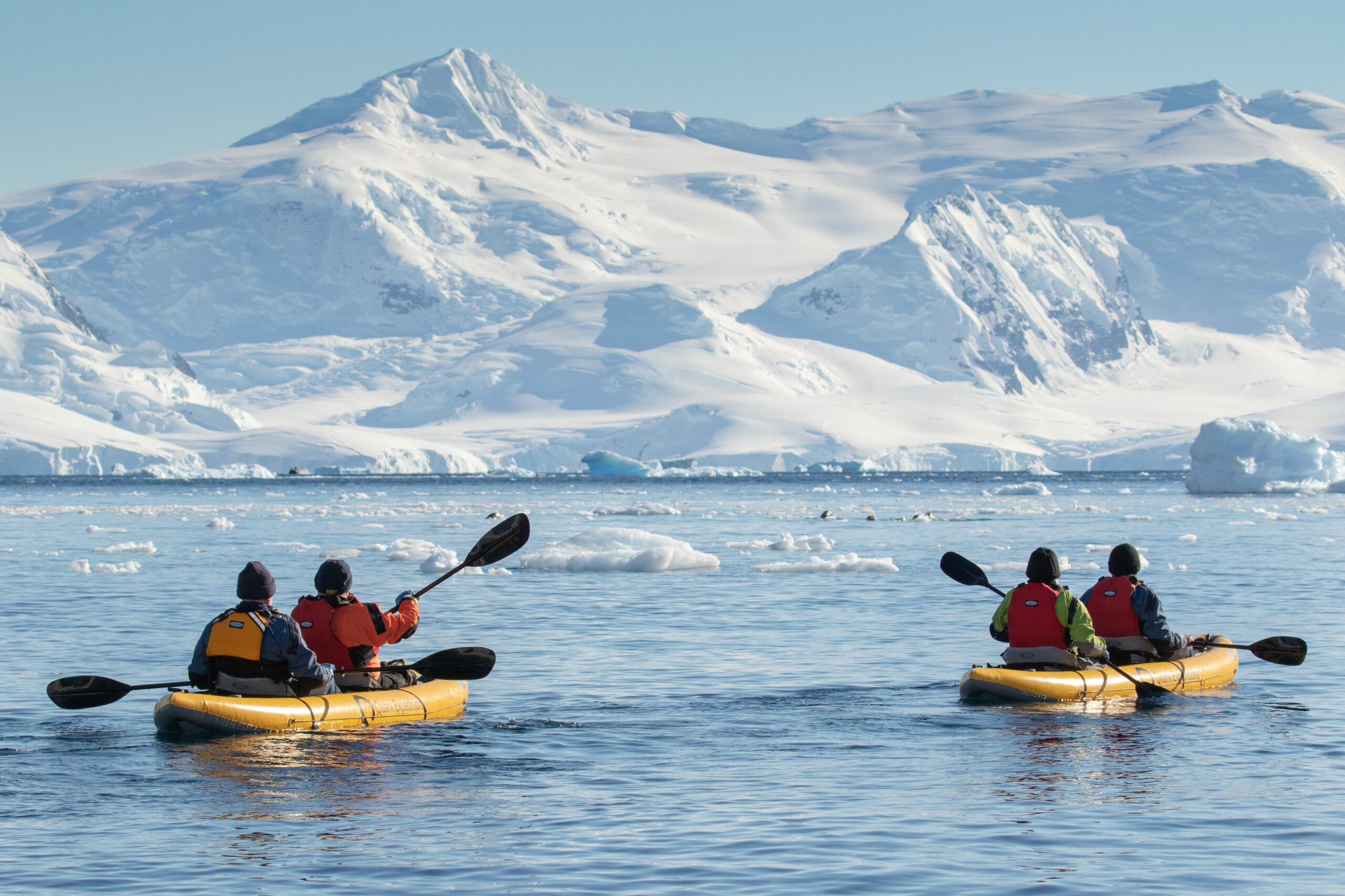 QuarkExpeditions_ANT2018.19_Paddle_Excursion_michellesole9