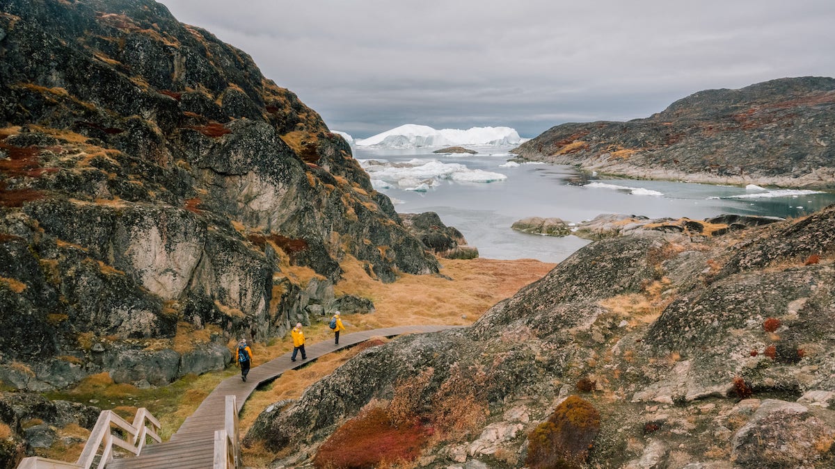 SamEdmonds - Guests explore Ilulissat Icefjord 4