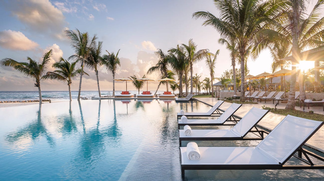 eclipse-at-half-moon-infinity-pool-sunrise